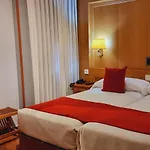 Hotel Real De 3*