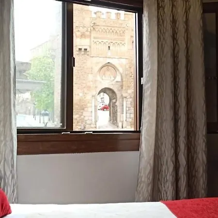 Real De Hotel 3*