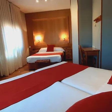 Hotel Real De 3*