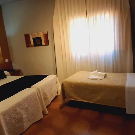 Real De Hotel 3*