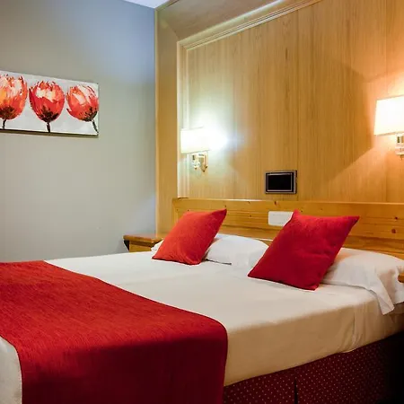 Hotel Real De 3*
